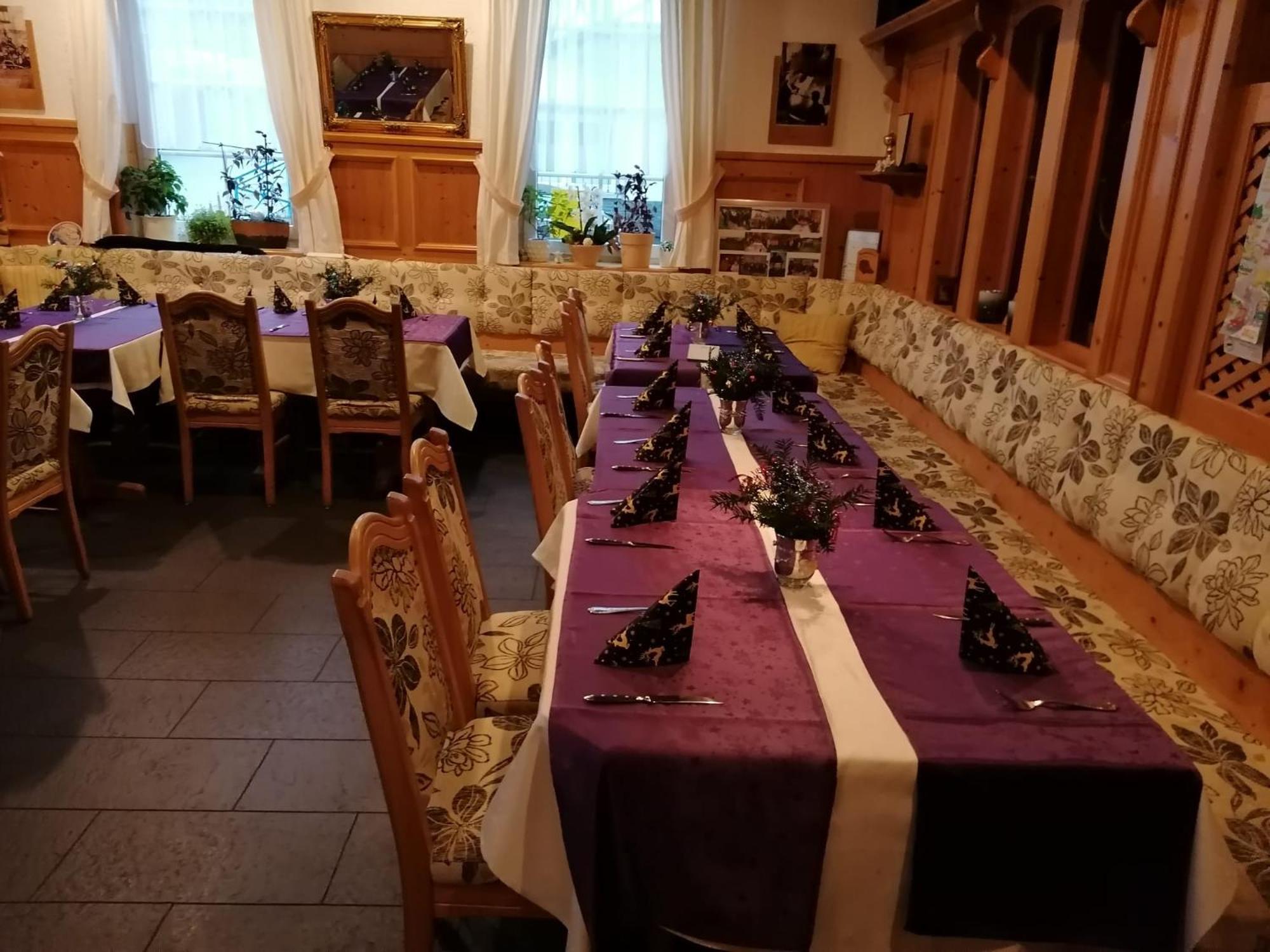 Gasthaus Zipp Asslar Экстерьер фото